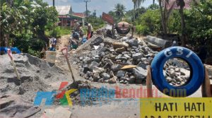 Pembangunan Box Culver  Talinduka Diduga Proyek Siluman