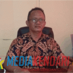 Kepala Dinas Perumahan, Kawasan Pemukiman dan Pertanahan Kabupaten Bombana,Sulaeman,SH.MM. (Foto : Hasrun/ Mediakendari.com)