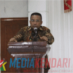 Sambutan Rektor UHO saat penerimaan Mahasiswa Peserta KKN di rumah Jabatan Bupati Muna. (Foto : Fahruq/Mediakendari.com