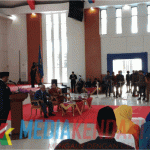 Gubernur Sulawesi Tenggara (Sultra) Ali Mazi saat membawa sambutan. (Foto : Ruslan/Mediakendari.com)
