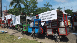 Pedagang Bakso di Kendari Gratiskan Dagangan Untuk Pendukung Jokowi-Ma’ruf