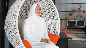 Nirna Lachmuddin, Tokoh Perempuan Sultra yang Gigih Menyuarakan Kepentingan Rakyat