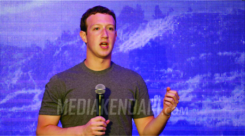 CEO Facebook, Mark Zuckerberg saat memberi kata pengantar dalam lokakarya untuk pengembang aplikasi di Jakarta, Indonesia, 13 Oktober 2014.