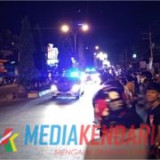 Suasana penyambutan kedatangan Jokowi di jalan Brigjen M. Yoenoes by pass, Kota Kendari, Sulawesi Tenggara. (Foto Ruslan/mediakendari.com