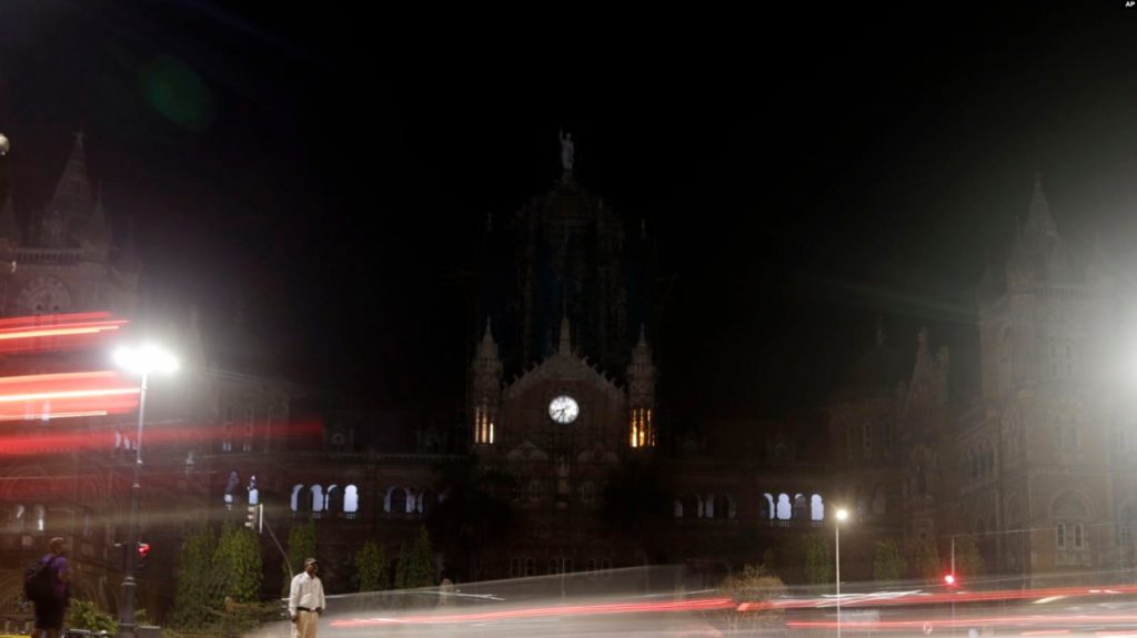 Gerbang India Padam untuk Peringari Earth Hour