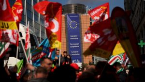 Pekerja Uni Eropa Menuntut Perlindungan yang Lebih Baik