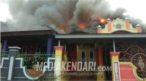 Dua Buah Rumah di Muna Nyaris Ludes Dilalap Api