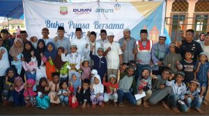 Safari Ramadhan di Konut, ANTAM Rayakan Ekspor Perdana Bijih Nikel Kadar Rendah