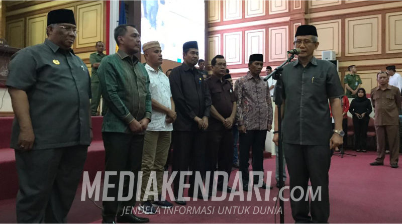 Wakil Ketua DPRD Sultra Serahkan Jenazah Alm Yati Lukman Abunawas ke Pihak Keluarga