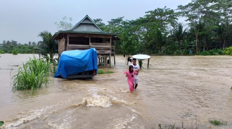 Beberapa Wilayah di Koltim Terkena Banjir, Tim TRC BPBD Turun di Lokasi