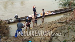 Format Konawe Salurkan Bantuan Untuk Korban Banjir di Wilayah Terisolir