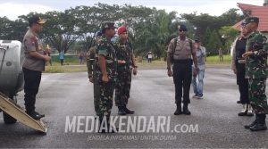 Sambangi Konut, Panglima TNI dan Kapolri Bawa Empat Helikopter