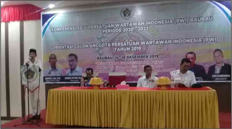 Buka Konferensi V PWI Baubau, Wali Kota: Kerja Profesional dan Kompak