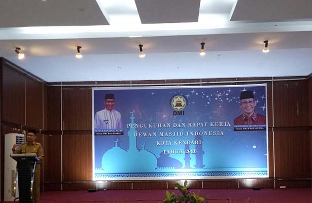 Pengurus Dewan Masjid Indonesia Sultra Dikukuhkan
