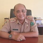 Plt. Kepala Inspektorat Kabupaten Konawe, Samsul saat di temui diruang kerjannya. Foto: MEDIAKENDARI.com/Muh. Ardiansyah R