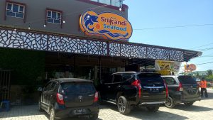 Tempat Asik Nikmati Seafood Bersama Keluarga, Cuma di Srikandi Seafood