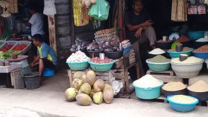 Harga Bawang di Pasar Baubau Mulai Normal