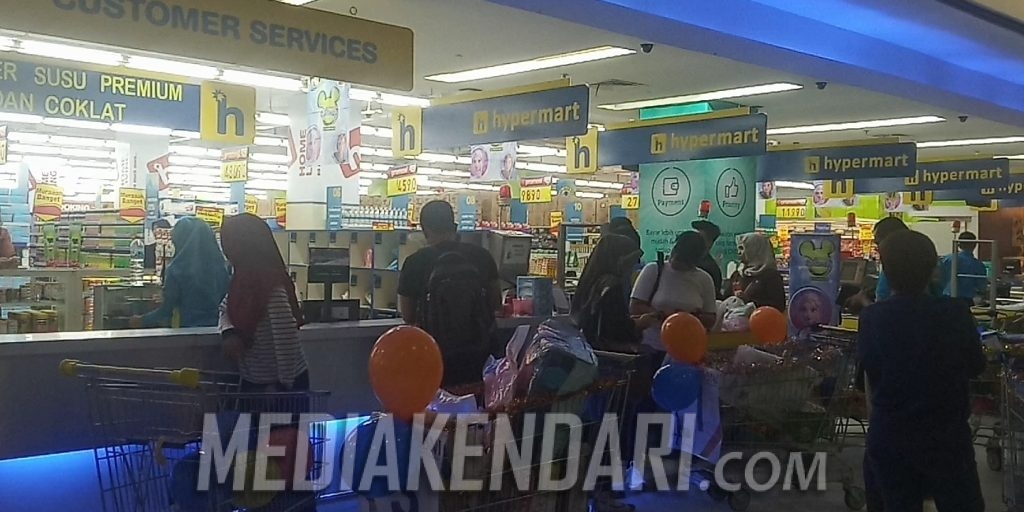 Hypermart Kendari Siapkan Stok Barang Jelang Ramadan
