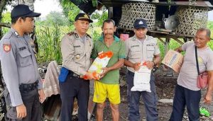 Laksanakan Program ‘Polisi Berbagi’, Polsek Mastim Santuni Warga Miskin