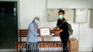 Natasha Skin Care Kendari Bantu APD Untuk Tim Medis RS Bahteramas