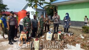 Puskesmas Anggotoa Lakukan Penyemprotan Disinfektan di Sejumlah Titik