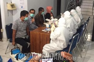 Jalani Rapid Test Covid-19, Puluhan Wartawan di Kendari Dinyatakan Negatif