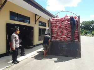 Polres Konawe Terima  Sembako 10 Ton Beras dari Kapolri