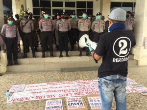 Aksi Gabungan LSM di Bombana, Pertanyakan Amdal PT Jhonlin