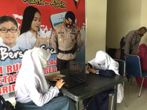 Peduli Pendidikan Dimasa Pandemi, Brimob Polda Sultra Lakukan Program BRAIN