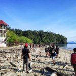 Ratusan Pemuda Bersihkan Sampah di Pantai Taipa Konut