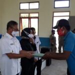 Lanjutkan Agenda Menteri ATR BPN, Bupati Koltim Serahkan Ribuan Sertifikat Tanah