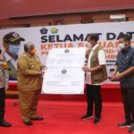 Pemprov Sultra Dapat Bantuan Alkes dan Dana Hibah