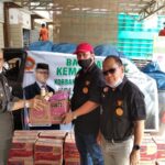 Lukman Abunawas Berangkatkan Bantuan 9 Ton Beras Untuk Korban Banjir Bandang di Kolut