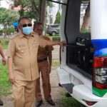 Bupati Konawe Serahkan Lima Ambulans Untuk Puskesmas