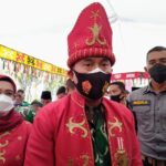 Mayjen TNI Andi Sumangerukka Sandang Gelar Anakia Pobendeno Mekongga