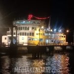 Kapal Feri Fasilitas Hotel Bintang Tiga, Buang Sauh di Dermaga Kasipute