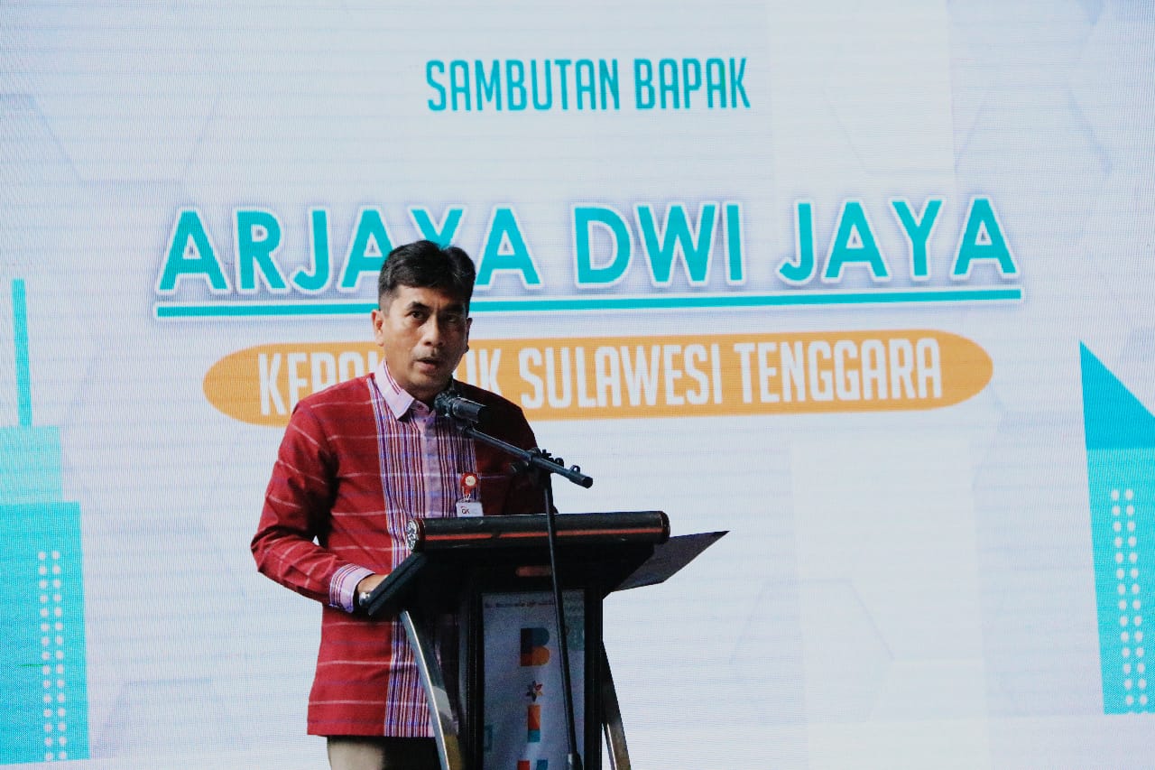 Tampak Kepala OJK Provinsi Sultra, Arjaya Dwi Raya (Foto: Ist)