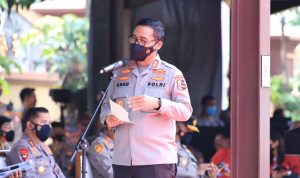 Pemenang Lomba Mural Karyanya Dilukis di Depan Mabes Polri