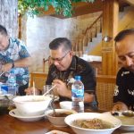 Wali kota Kendari Kunjungi Kuliner Nusantara di WK5 Pujasera