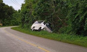 Mobil Pengantar Jenazah RSUD Baubau Kecelakaan di Kapuntori