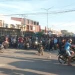 Mahasiswa Sempat Blokade Jalan Pertigaan Kampus UHO
