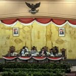 Pimpin Rapat Paripurna HUT Sultra Ke 58, Ketua DPRD Bilang akan Terus Berkontribusi Terhadap Masyarakat