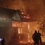 Akibat Petasan, Dua Kios di Jalan Lampogu Hangus Terbakar