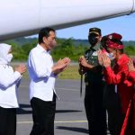 Presiden Jokowi Tiba di Wakatobi Langsung Buka GTRA Summit 2022