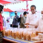 Jokowi Borong Dagangan UMKM CCR Wakatobi 
