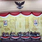 Wagub Sultra Hadiri Rapat Paripurna DPRD dalam Penjelasan Dua Raperda