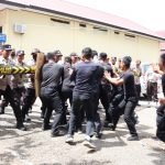 Polres Baubau Latihan Pengendalian Massa