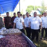 Penuhi Kebutuhan Pangan Murah Jelang Lebaran, Pemkot Kendari dan Kadin Sultra Gelar Pasar Murah di Baruga