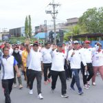 Ribuan Masyarakat Kendari Ikuti Jalan Sehat, Ketua DPRD: Mari Jadikan Olahraga Sebagai Gaya Hidup