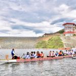 Pesona Wisata di Bendungan Ladongi, Ada Perahu Naga, Spot Foto Senja dan Taman Bunga